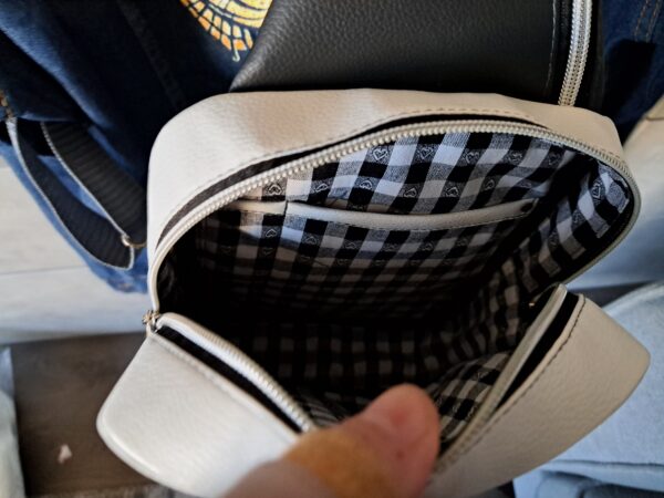 Bartelby Slingbag